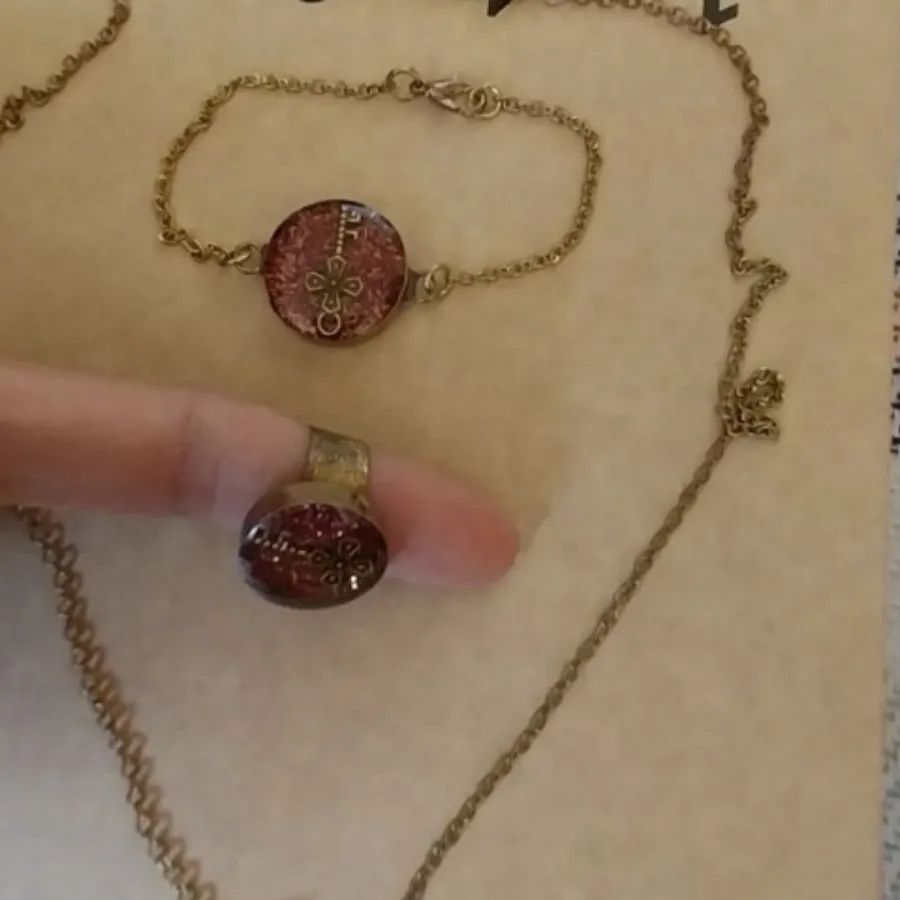 سرویس قرمز نو