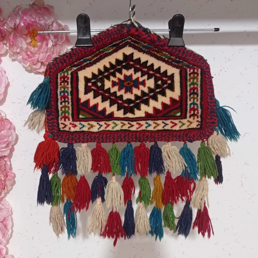 دیوار کوب قالیچه