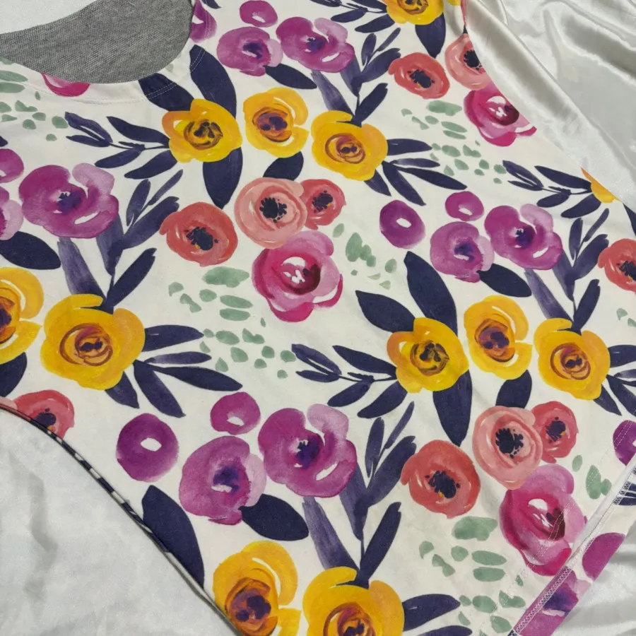 تیشرت گلدار