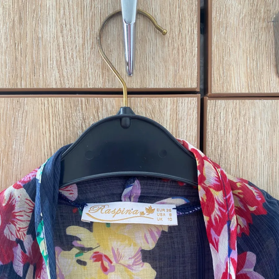 رویی گلدار حریر