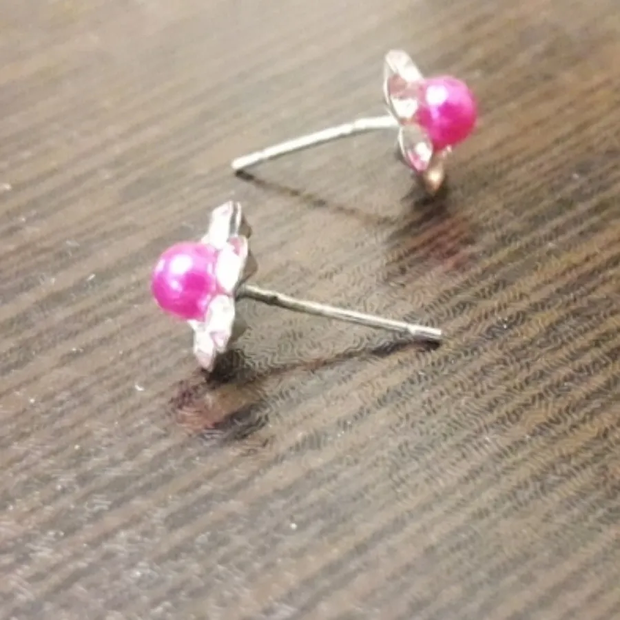 گوشواره میخی