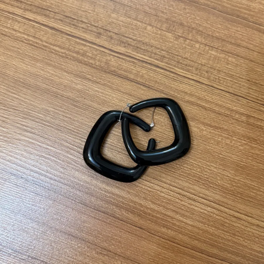 گوشواره های رنگی