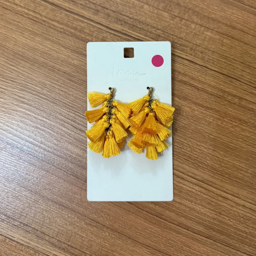 گوشواره های رنگی