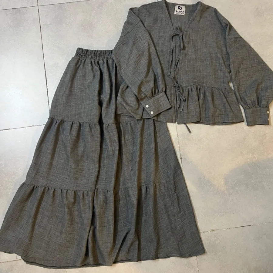 شومیز و دامن