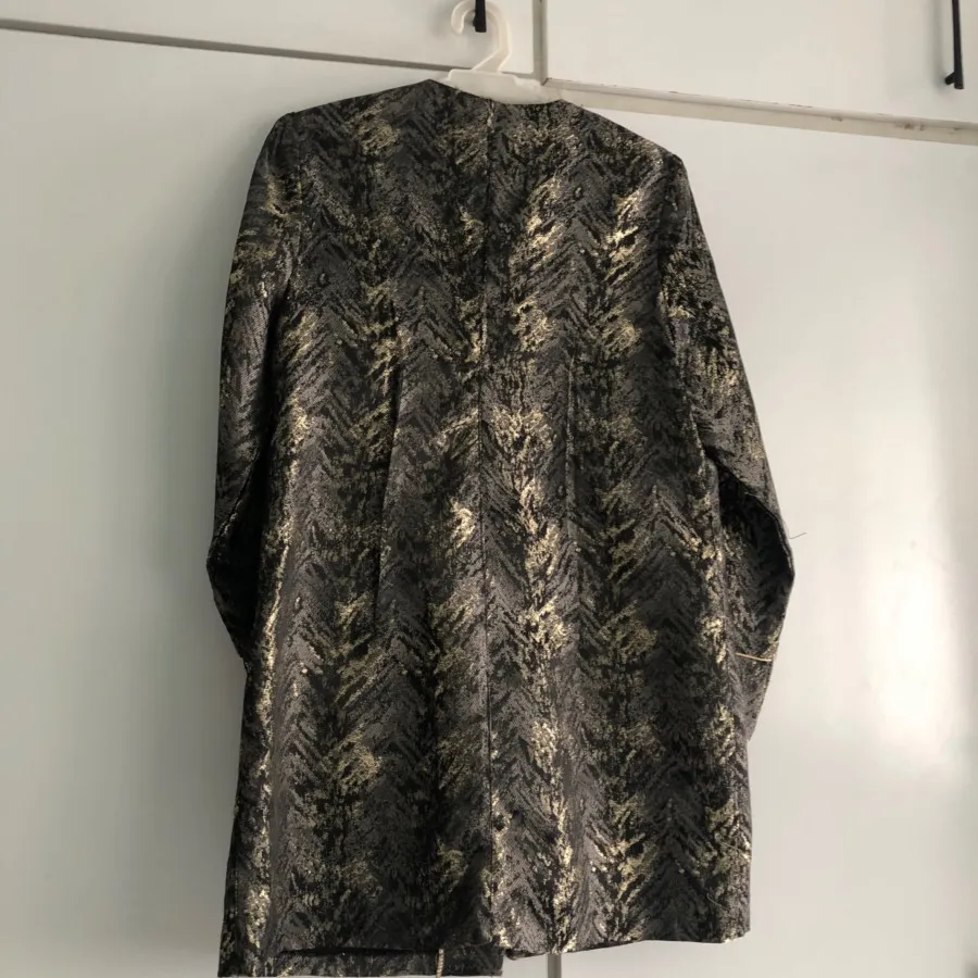 مانتو ژاکارد کتی