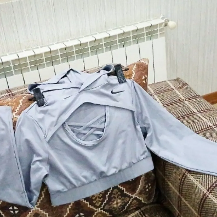 کراپ باشگاهی مدل دار