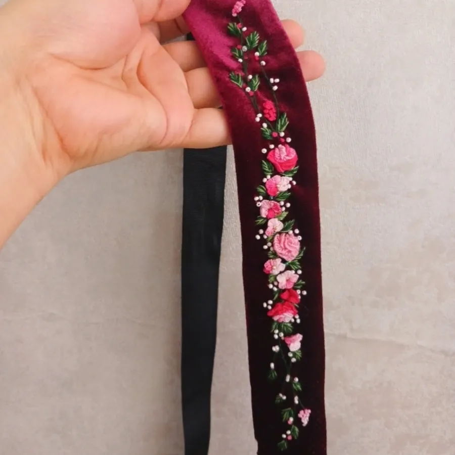 هدبند گلدوزی مخمل