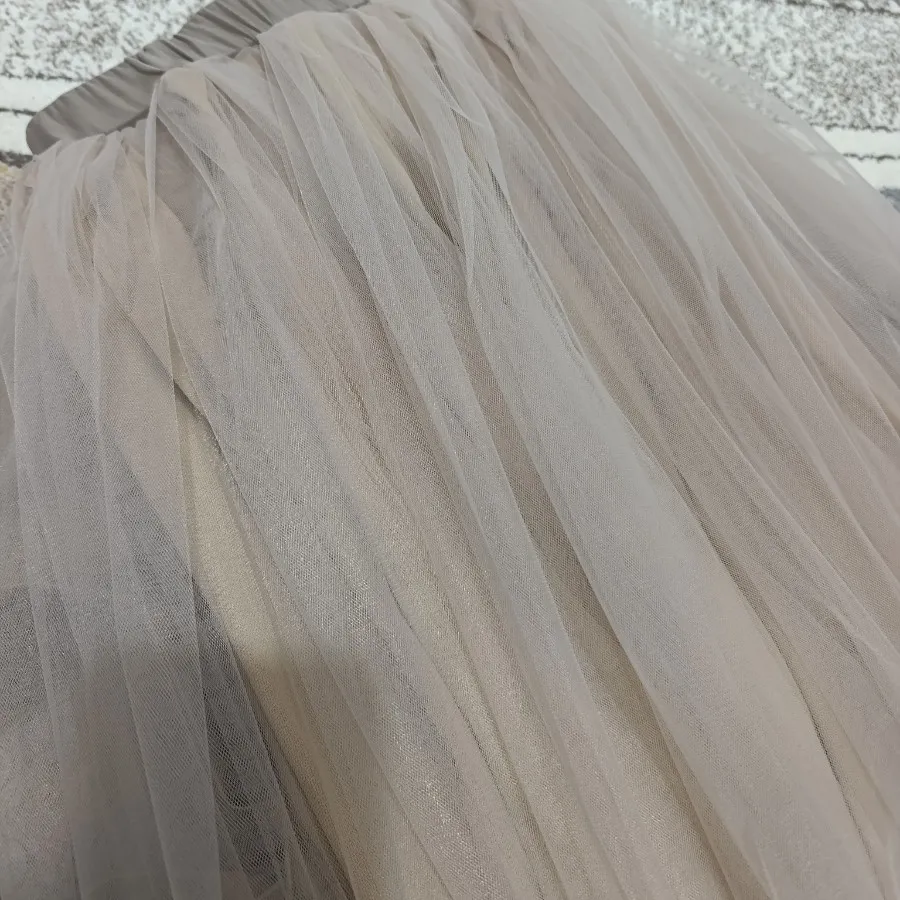 کت و دامن کرم نسکافه ای