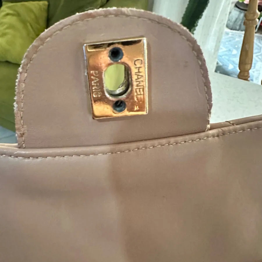 کیف شنل صورتی