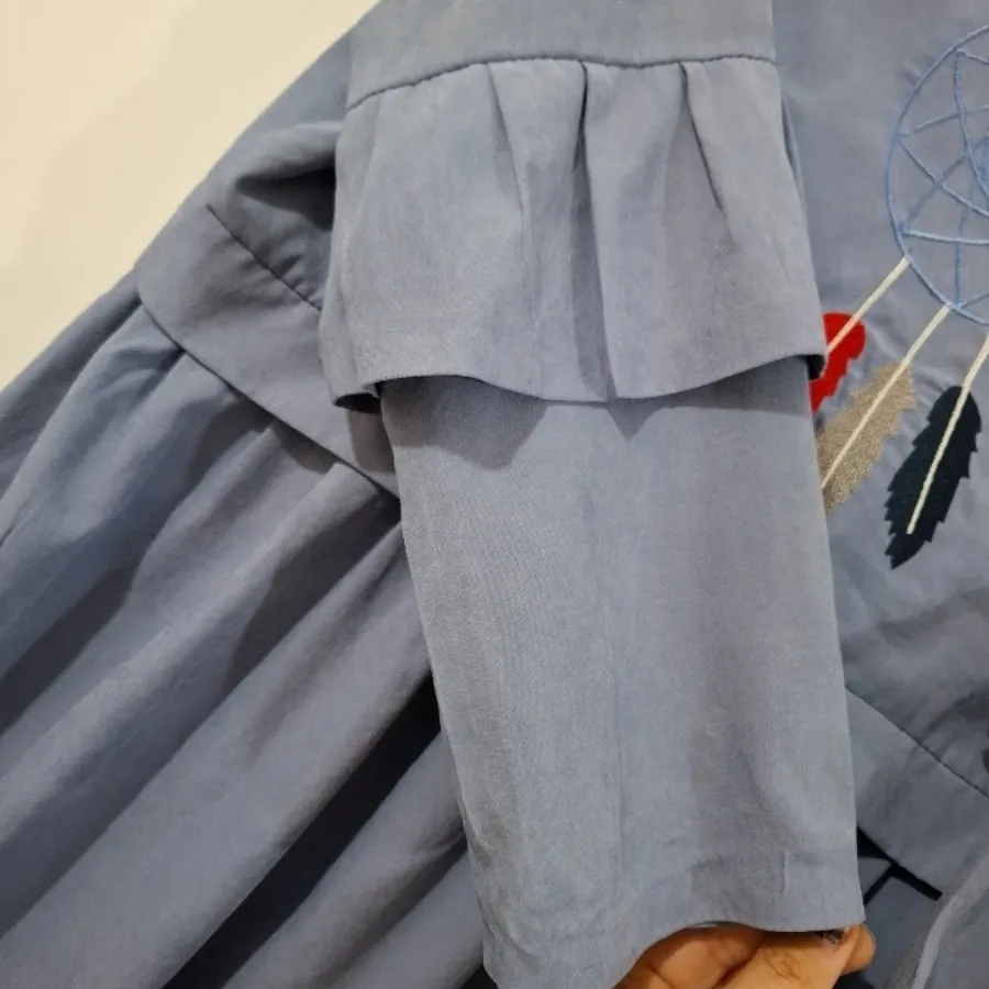 مانتو جلوباز