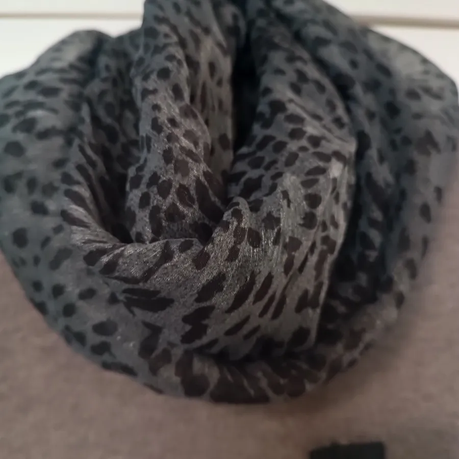 بافت یقه شل