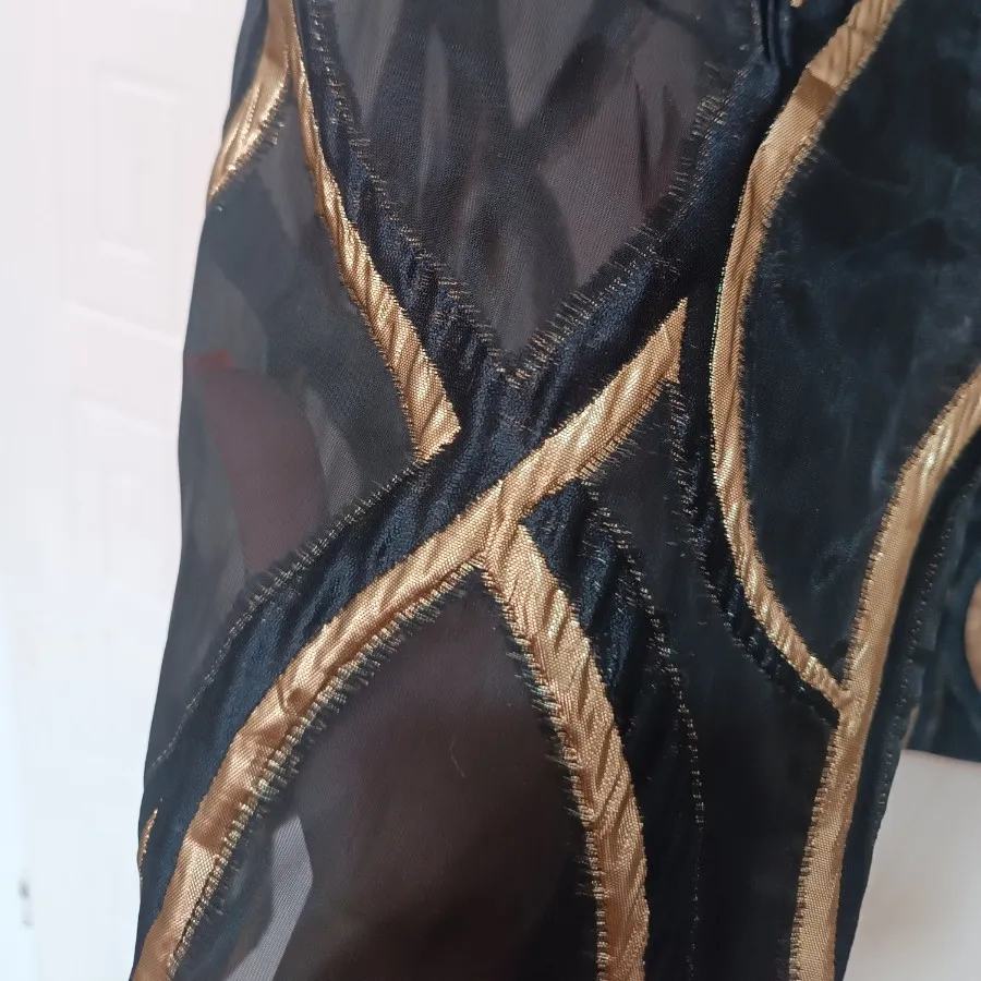 مانتو مزونی کوتاه