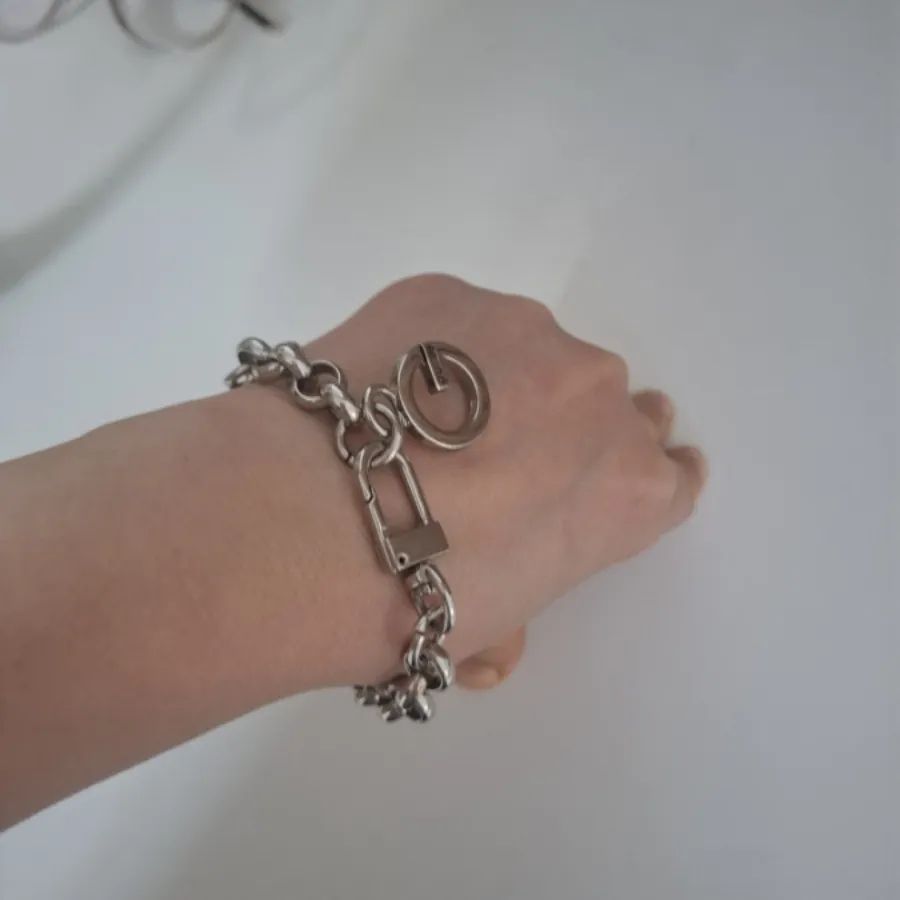 دستبند مارک گس