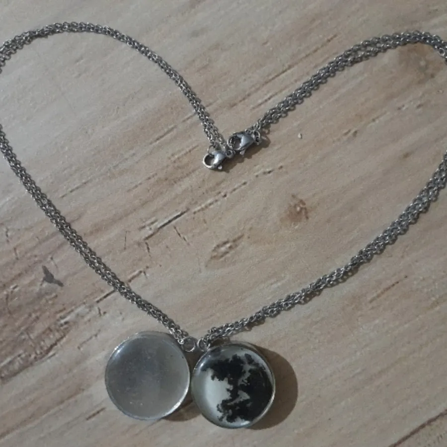 گردنبند ماه شب تاب