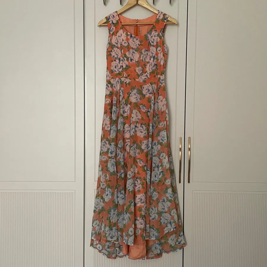 پیراهن بهاری زنانه