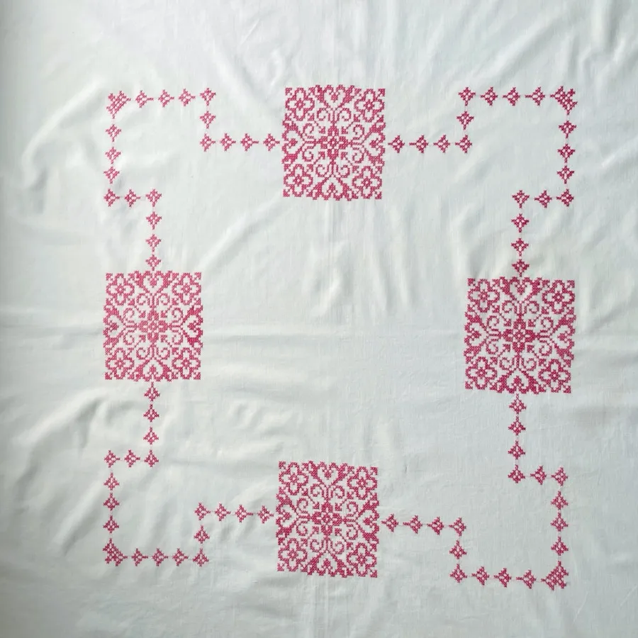 رومیزی شماره دوزی