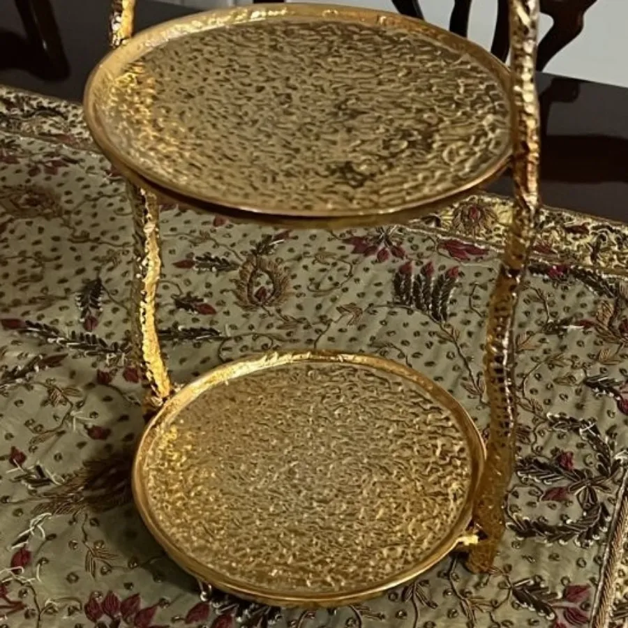 شیرینی خوری