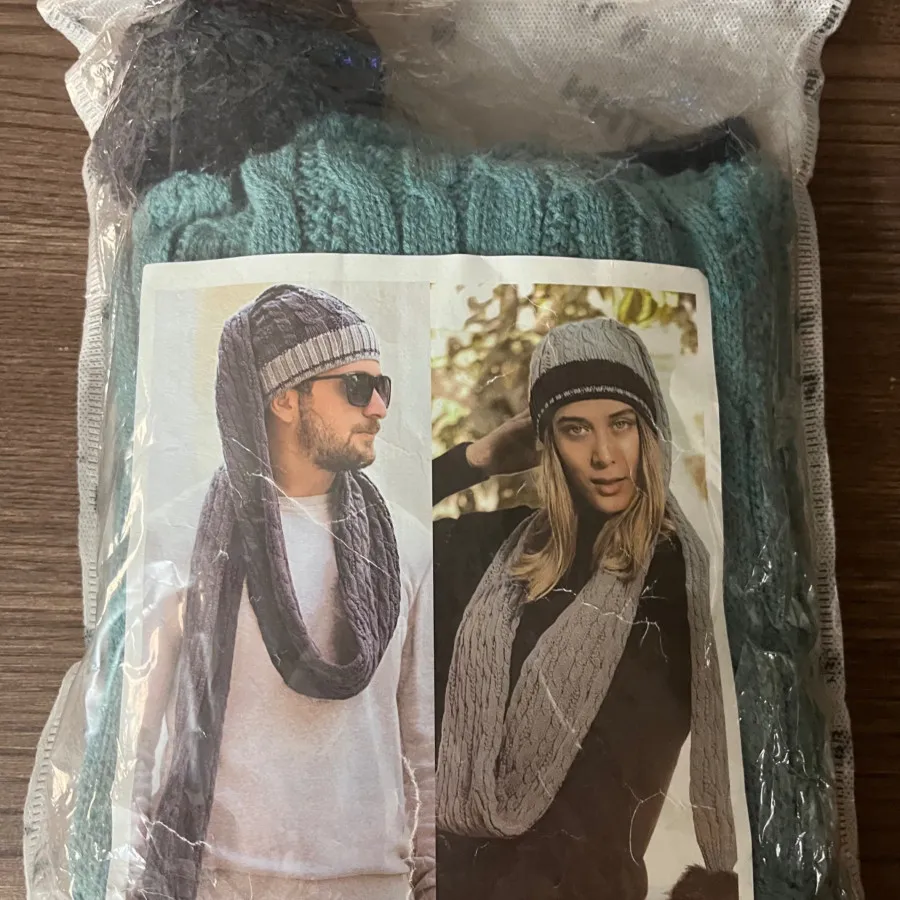 کلاه و شال گردن