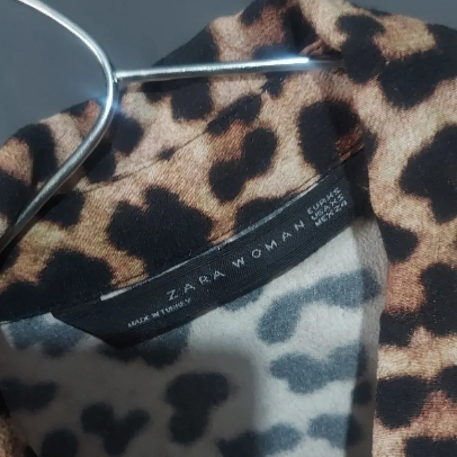 پیراهن پلنگی زارا