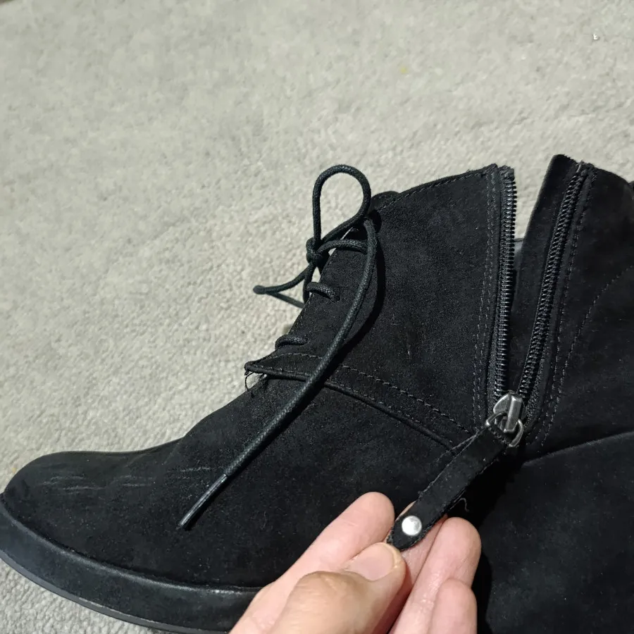 بوت مشکی برند Dolce Vita