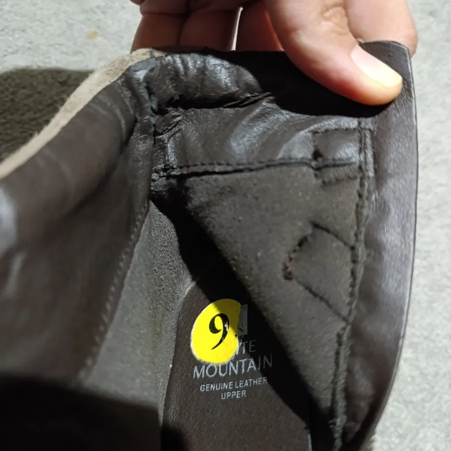 بوت چرم برند WhiteMountan