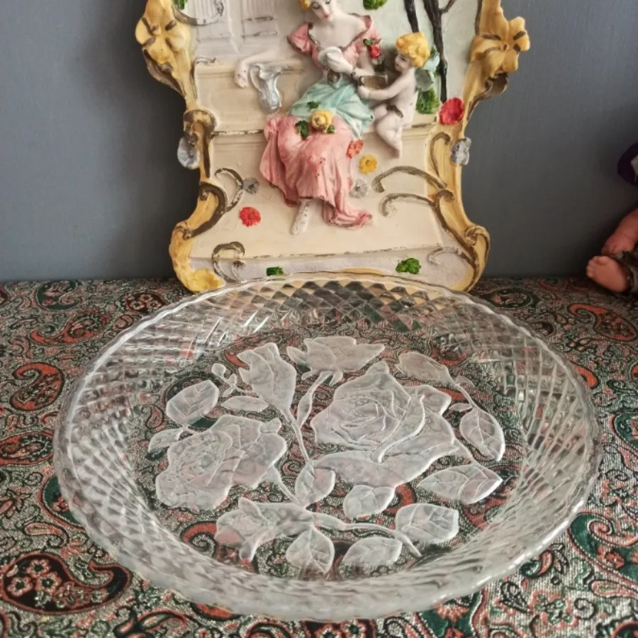 شیرینی خوری