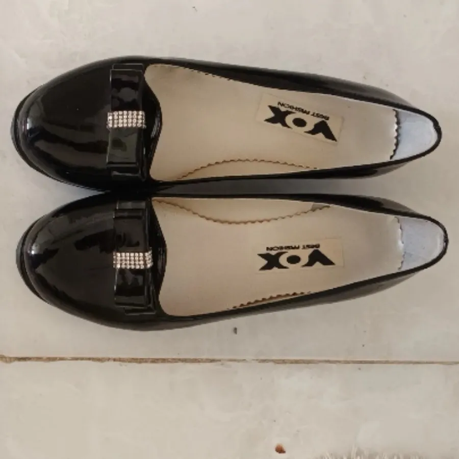 کفش  عروسکی