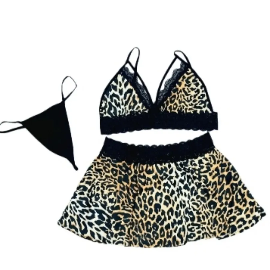 ست سوتین و دامن پلنگی