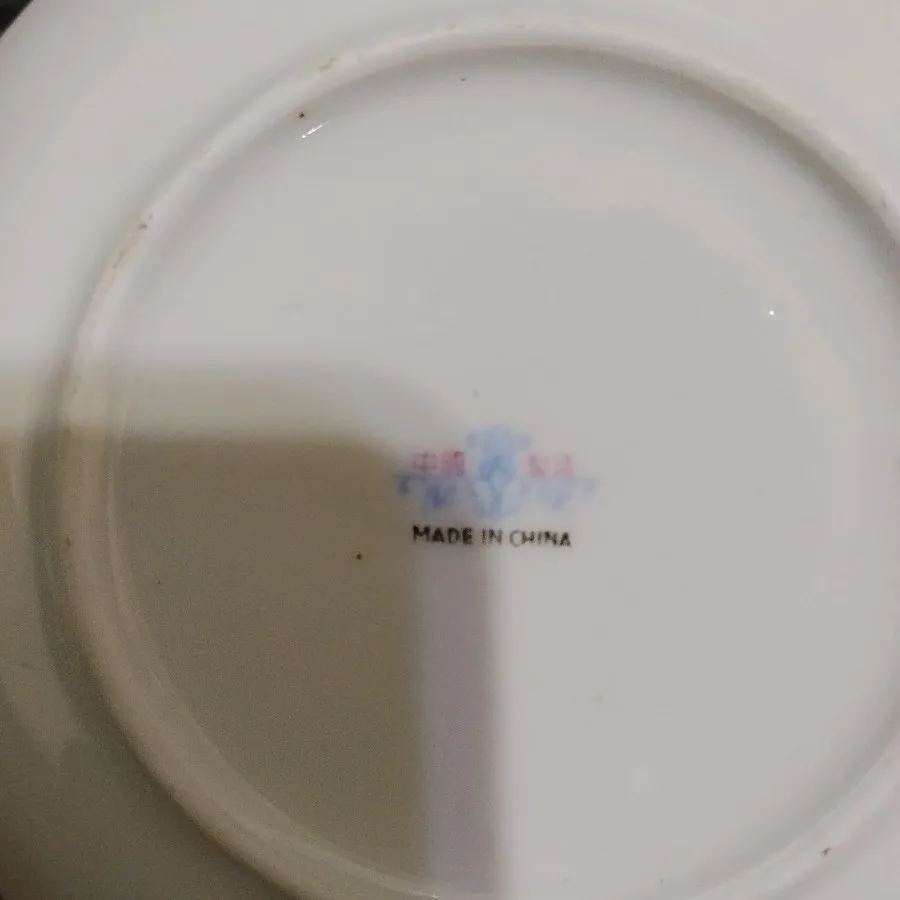6 عدد زیرفنجانی