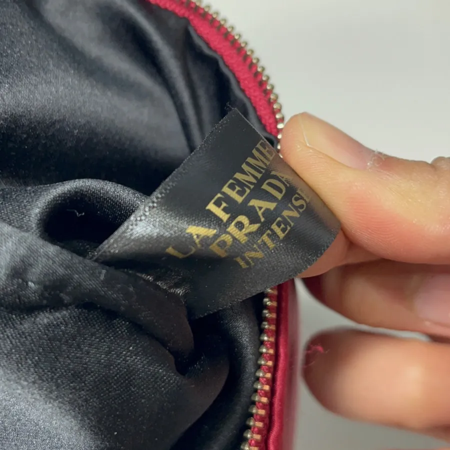 کیف لوازم آرایشی prada