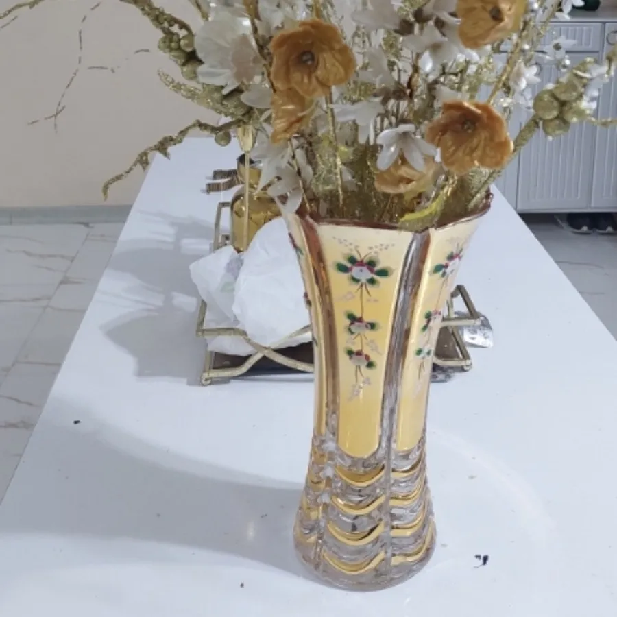 گلدان بوهمیا گلبرجسته چک