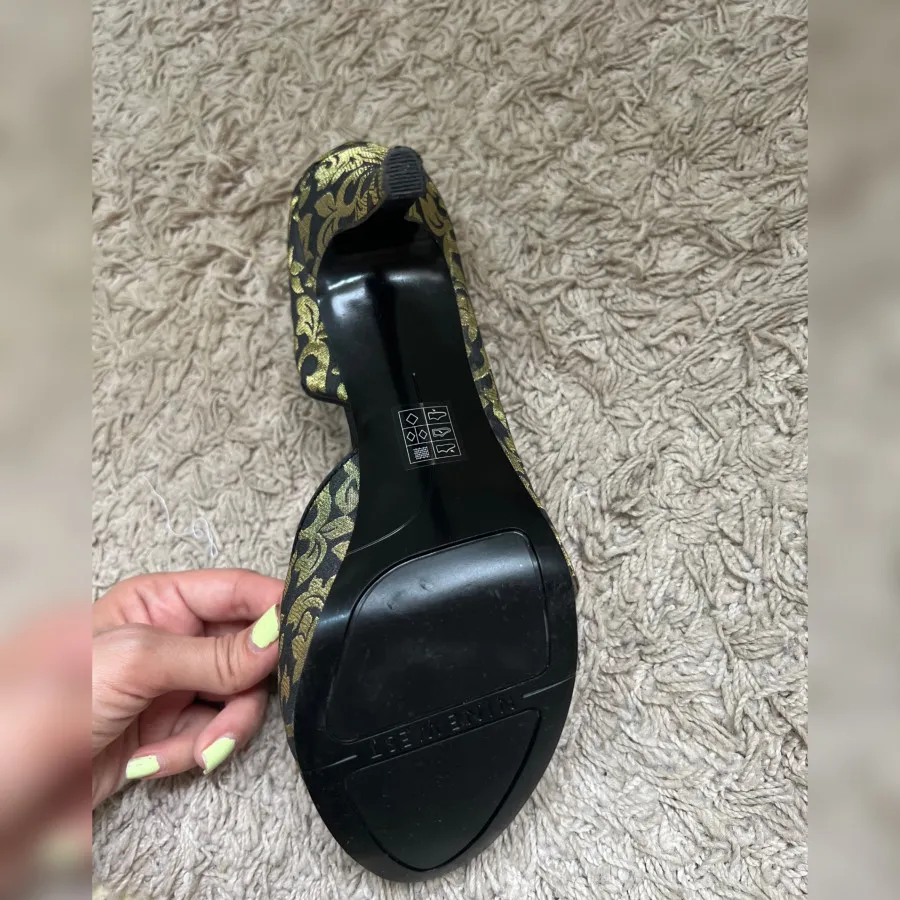 کفش مجلسیNine West