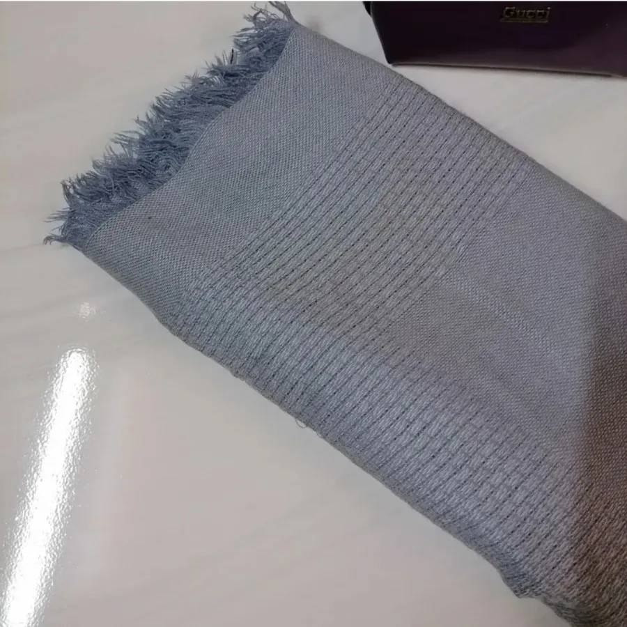 روسری پشمی
