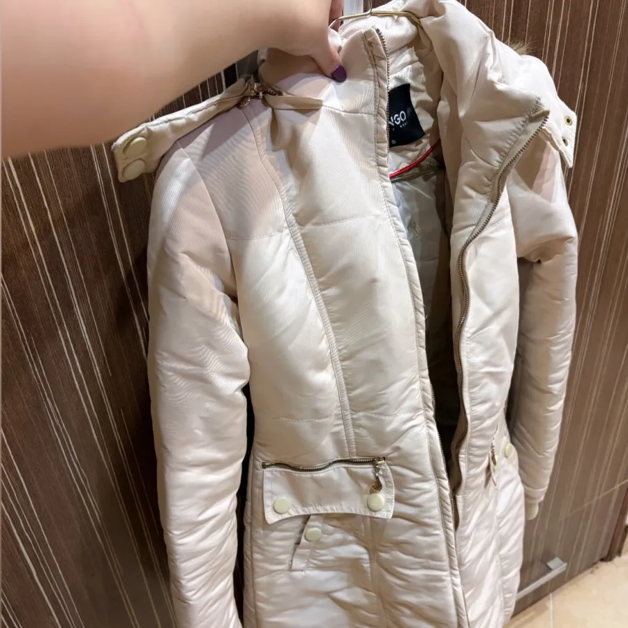 کاپشن برند mango