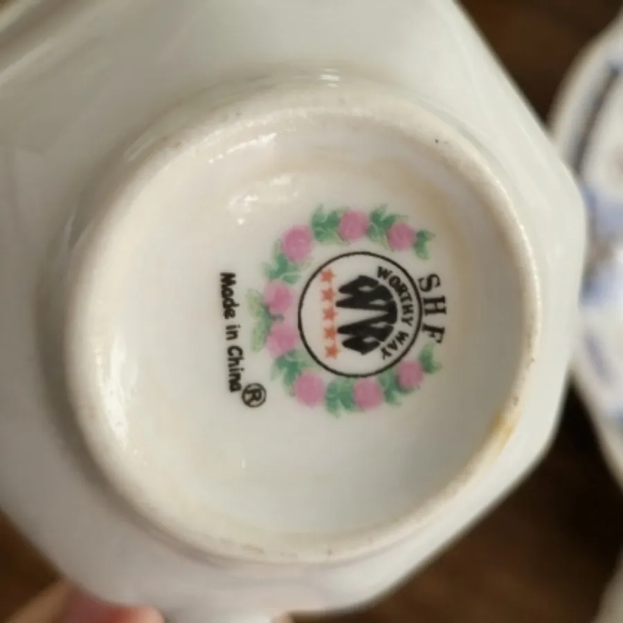فنجان قدیمی