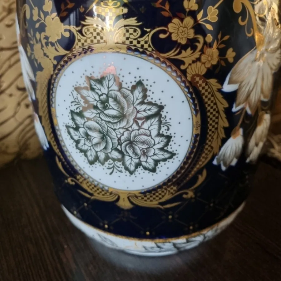 گلدان چینی سرمه ای