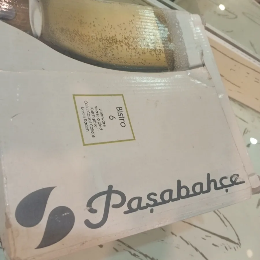 لیوان پاشا باغچه گلاس