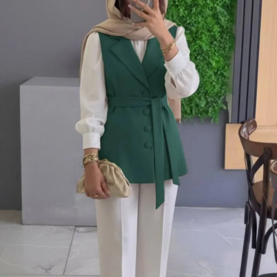 وست و شلوار و شومیز