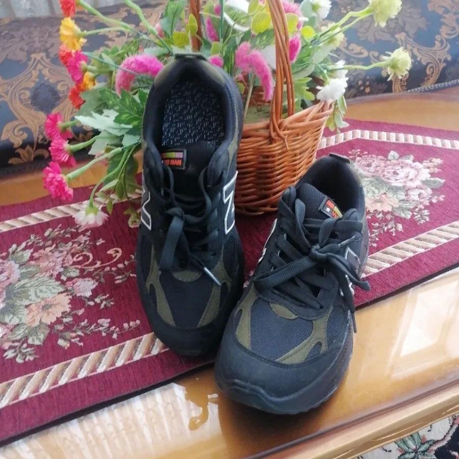 کفش بچگانه