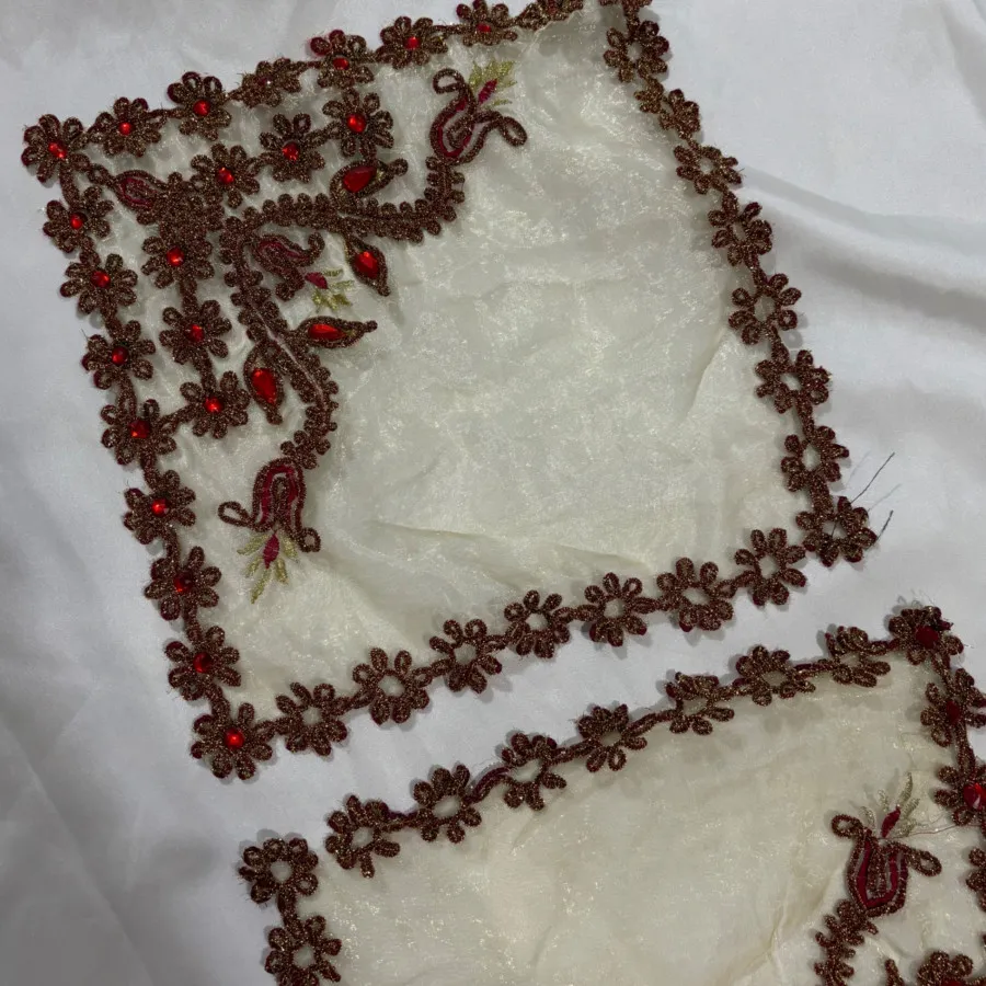 رومیزی سنگدوزی