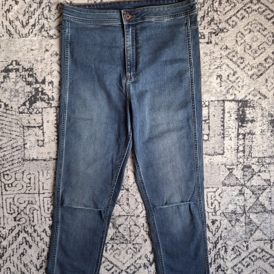 شلوار جین فاق بلند H&M