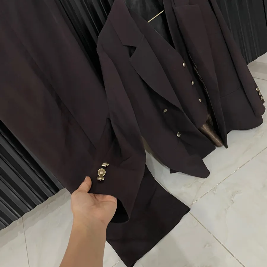 کت و شلوار و ژیله