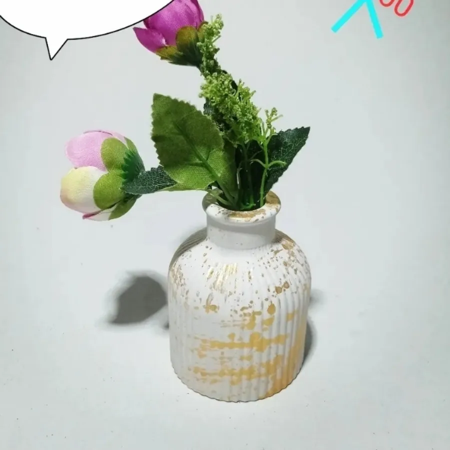 هفت سین و گلدان