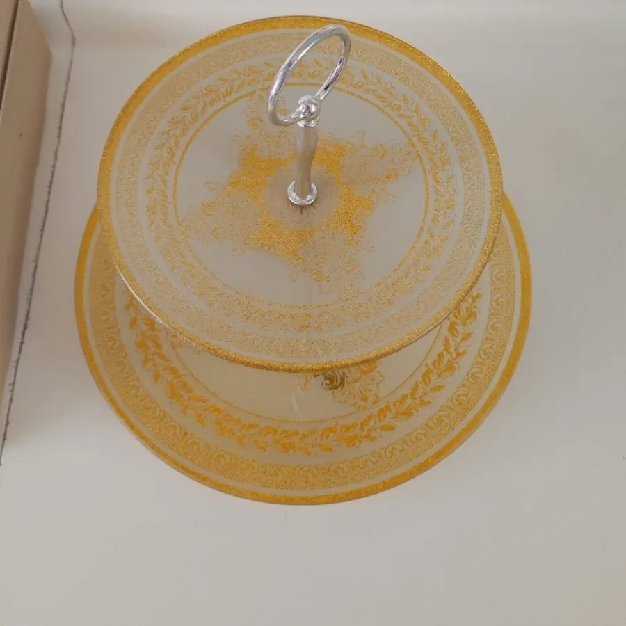 شیرینی خوری
