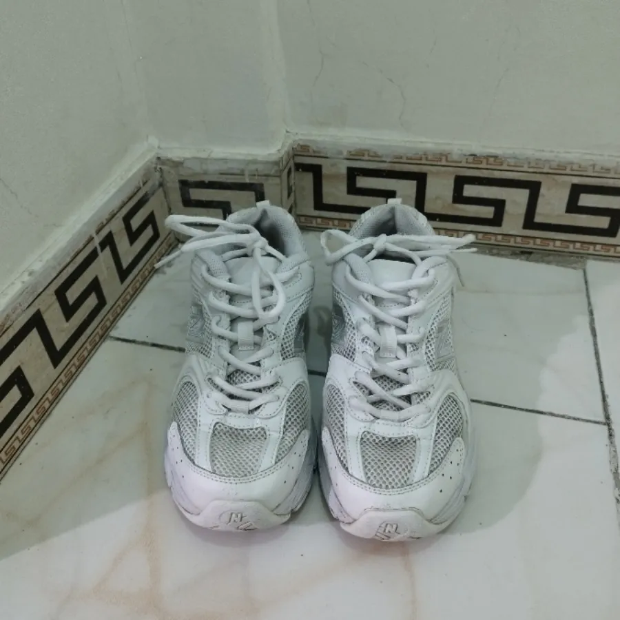 کتونی نیوبالانس