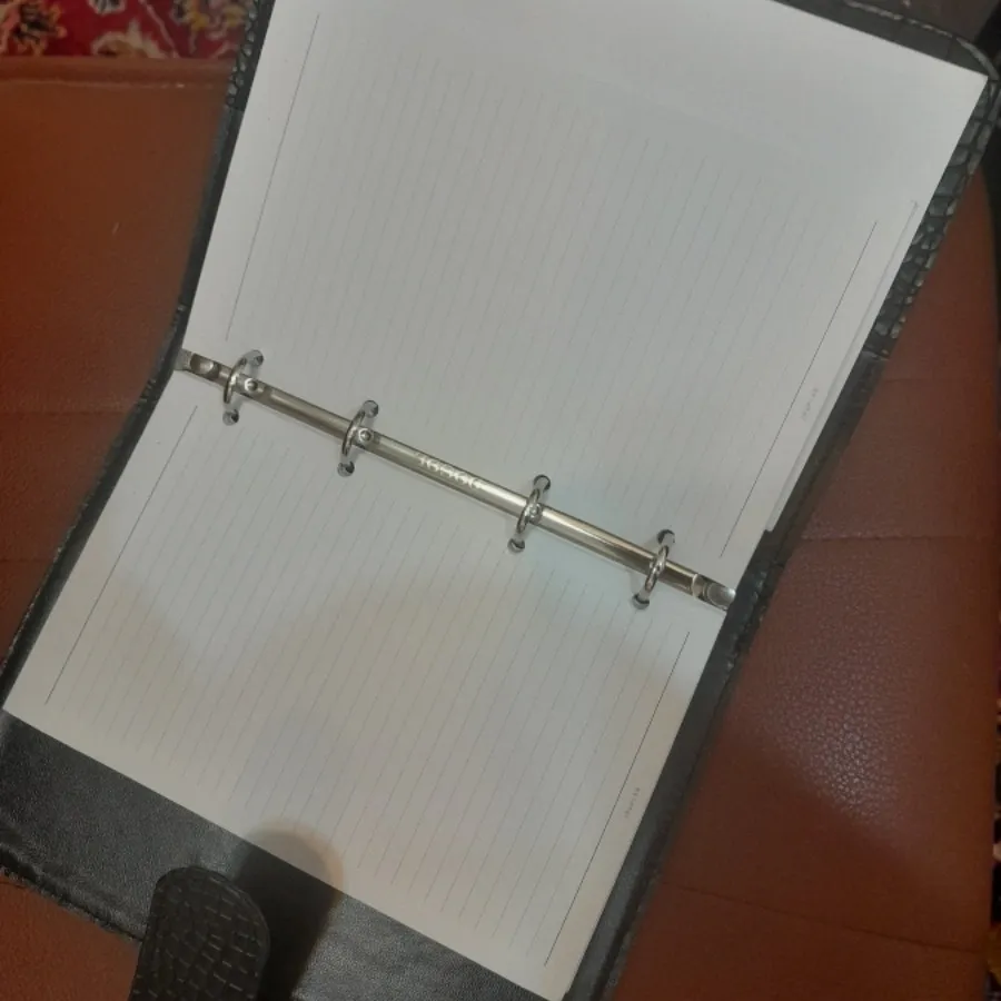 کلاسور چرمی مشکی