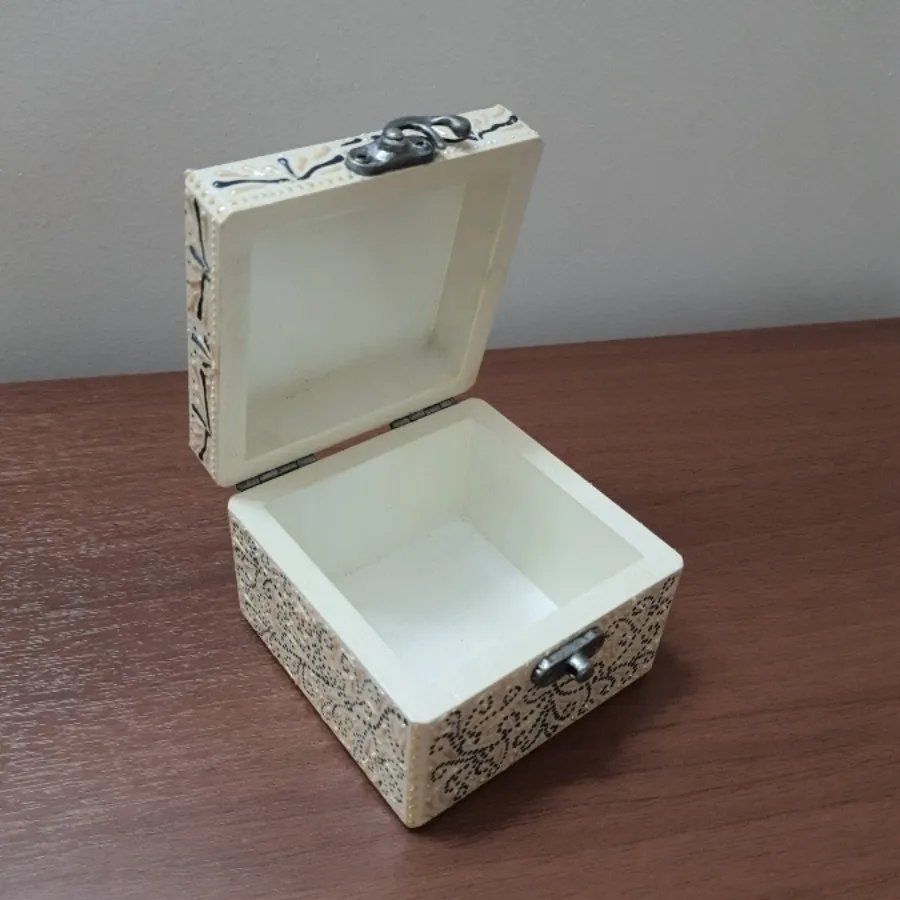 جعبه جواهرات چوبی