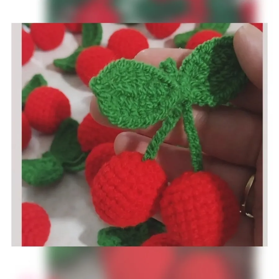 گیلاس  بافتنی روی لباس