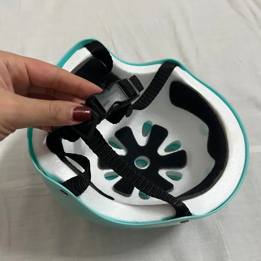 کلاه دوچرخه و اسکیت