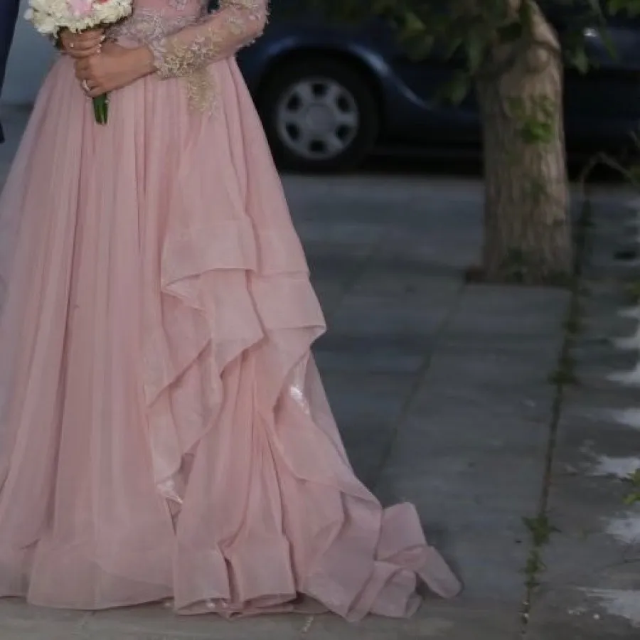 پیراهن صورتی